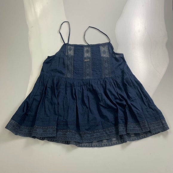 NE QUITTEZPAS lace flower navy blue top p30-30 - Picture 3 of 8